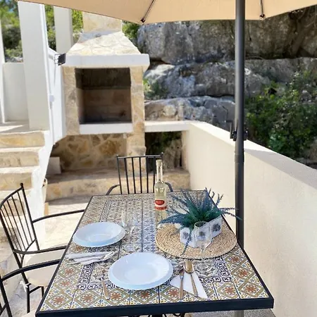 “levina”new Build House,otok Zut,kornati Дом отдыха