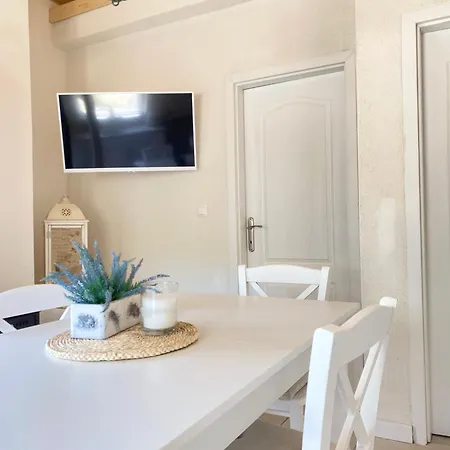 “levina”new Build House,otok Zut,kornati Дом отдыха